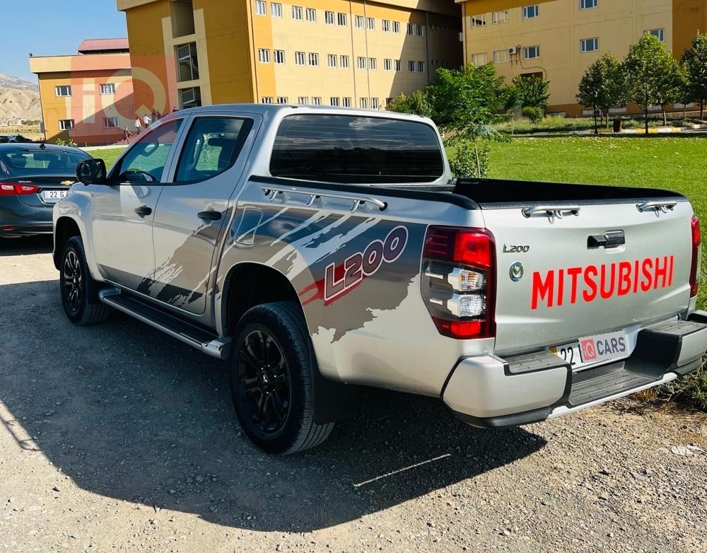 ميتسوبيشي L200